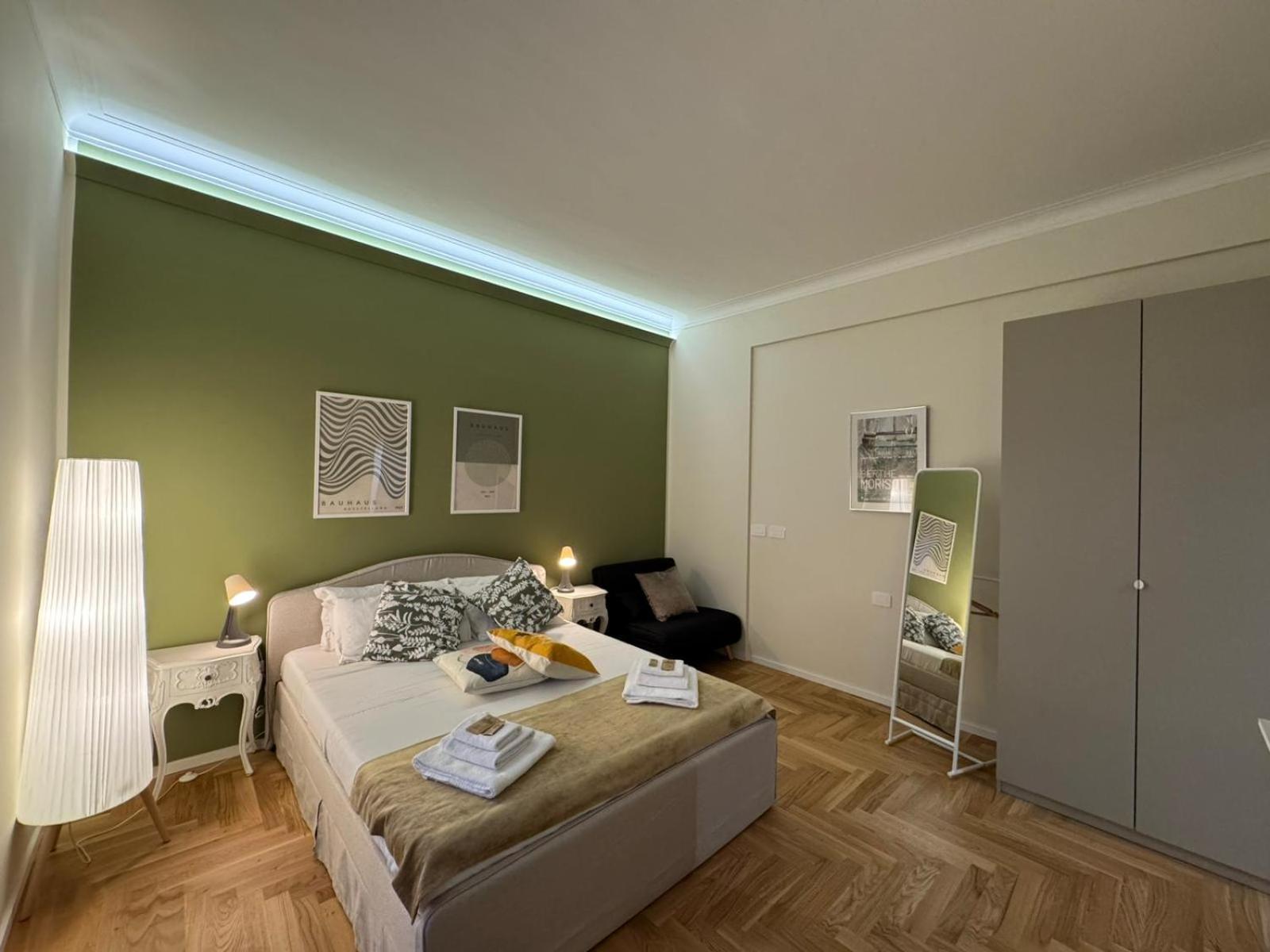 Little Diamond In Gianicolense Apartment